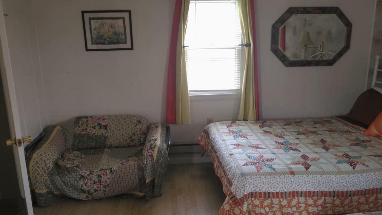 Midway Lodging Cornish Zewnętrze zdjęcie