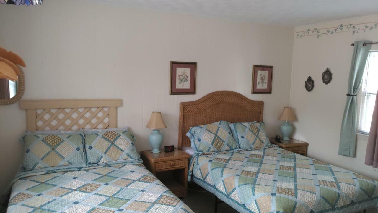 Midway Lodging Cornish Zewnętrze zdjęcie
